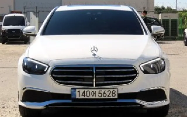 인천신용불량자중고차전액할부 E-클래스 W213 E250 익스클루시브 매물 사진 7 - 2022/07 21,125km