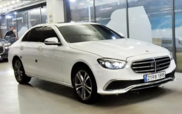 인천신용불량자중고차전액할부 E-클래스 W213 E350 4MATIC 아방가르드 매물 사진 2 - 2022/08 8,731km